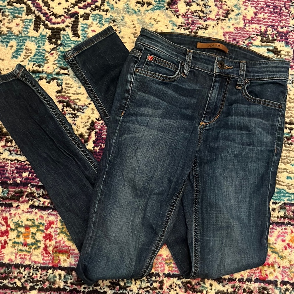 Joe’s Jeans The Icon Skinny EUC 24